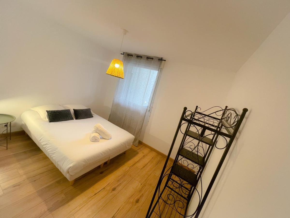 Appartement 2 Chambres Le Descartes Calais Esterno foto